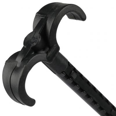 Дюбель-крюк Stout двойной, для труб д.20мм, длина 80мм